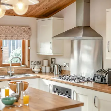 3 Bed In Whitby Oc-wa057 אכסניה
