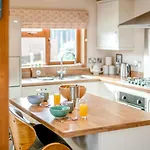 3 Bed In Whitby Oc-wa057 山林小屋 *