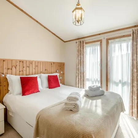 Chata 3 Bed In Whitby Oc-wa057 Runswick
