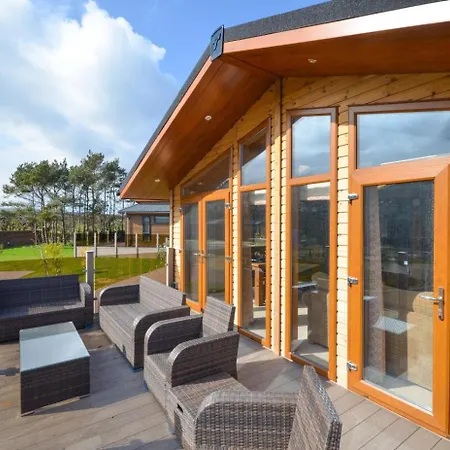 3 Bed In Whitby Oc-wa057 *