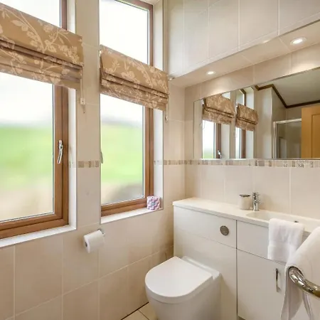 Lodge 3 Bed In Whitby Oc-wa057